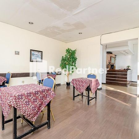 Cherry Pink Hotel Medan Mitra Reddoorz Εξωτερικό φωτογραφία