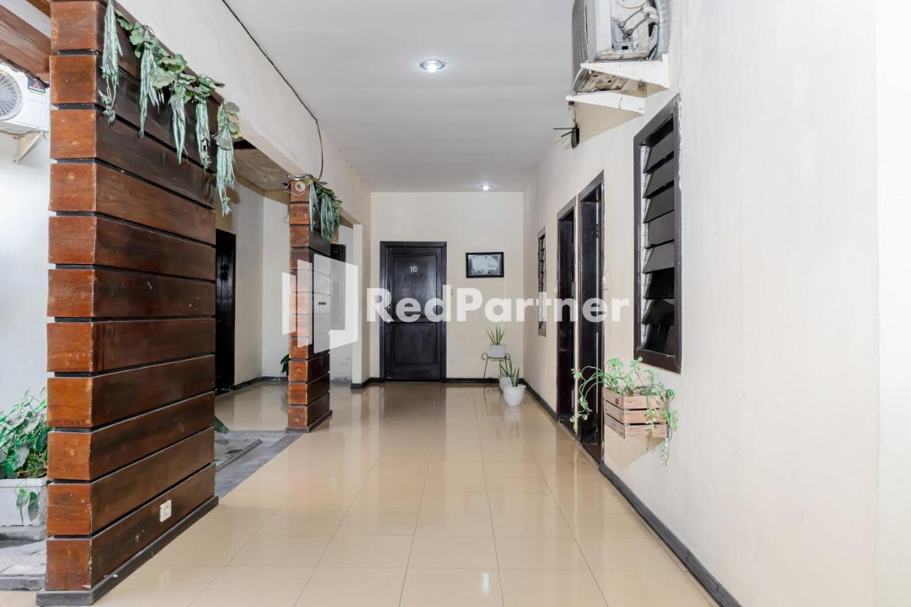 Cherry Pink Hotel Medan Mitra Reddoorz Εξωτερικό φωτογραφία