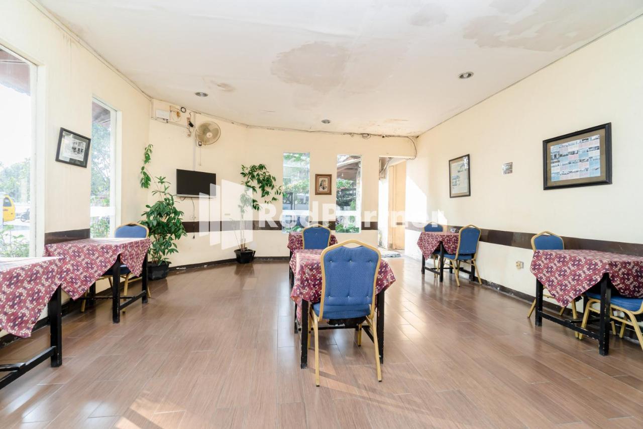 Cherry Pink Hotel Medan Mitra Reddoorz Εξωτερικό φωτογραφία