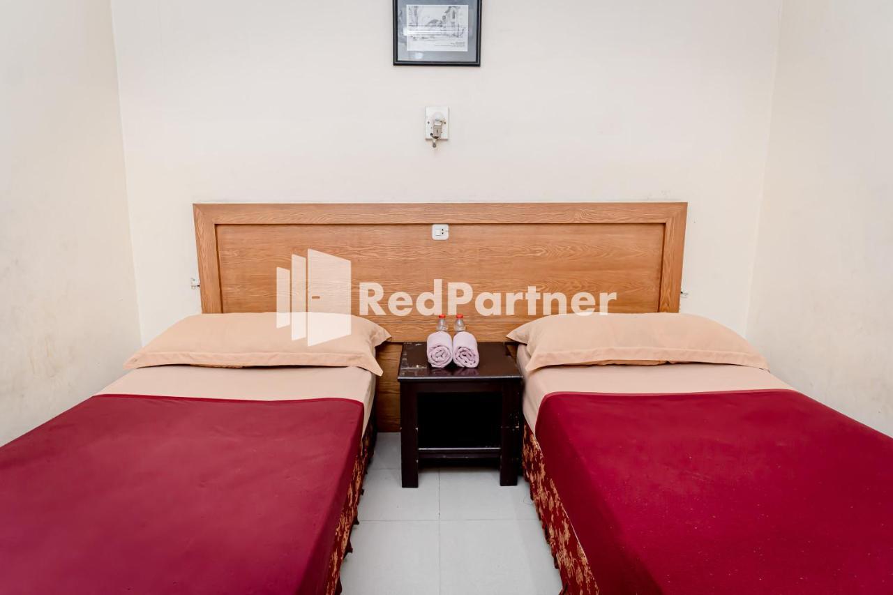 Cherry Pink Hotel Medan Mitra Reddoorz Εξωτερικό φωτογραφία